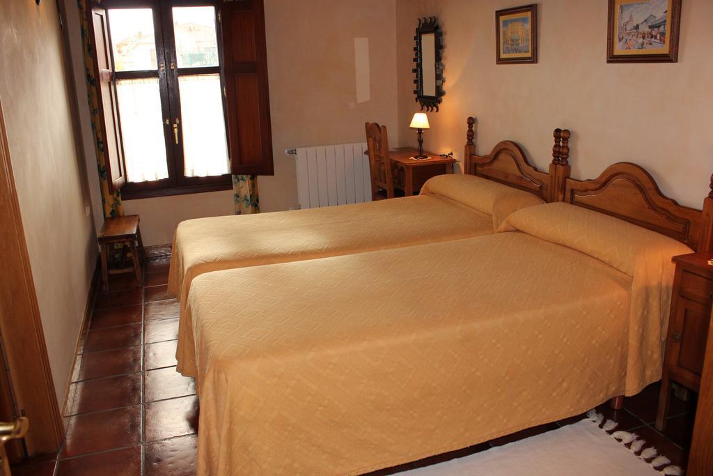 Casa Rural El Meson Briones Exteriör bild